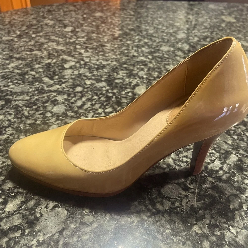 Beautiful Chelsea patent leather Cole Haan/Nike Air‎ pumps